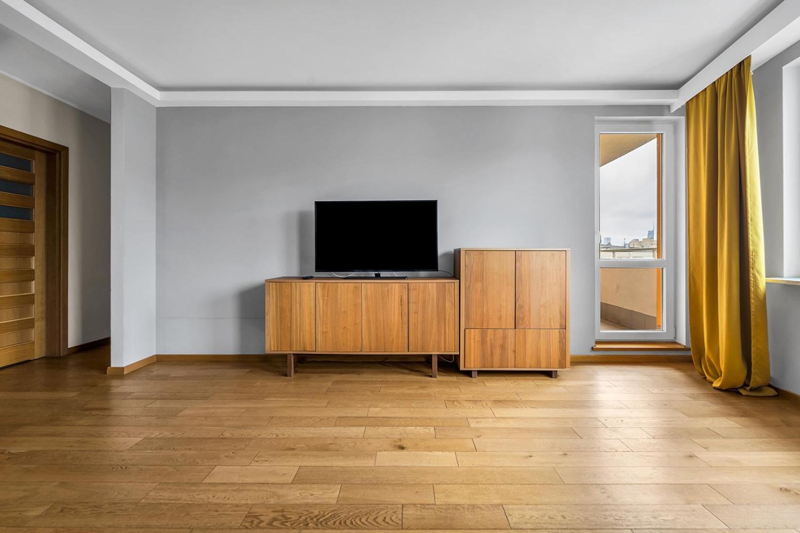 Wola Tower - 60M2, Balcony With City View, Parks Nearby - By Rentujemy Warsawa Bagian luar foto