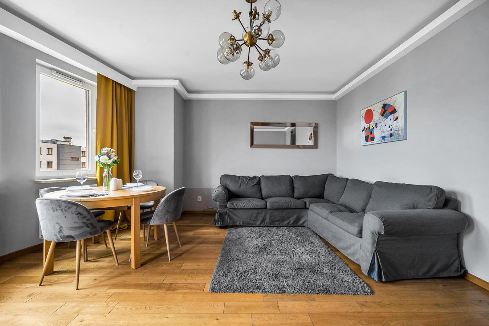 Wola Tower - 60M2, Balcony With City View, Parks Nearby - By Rentujemy Warsawa Bagian luar foto